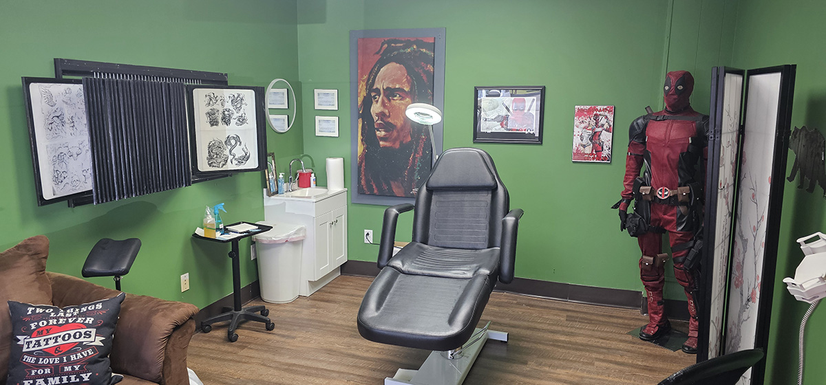 blueridge bodyart private booth area in the shop